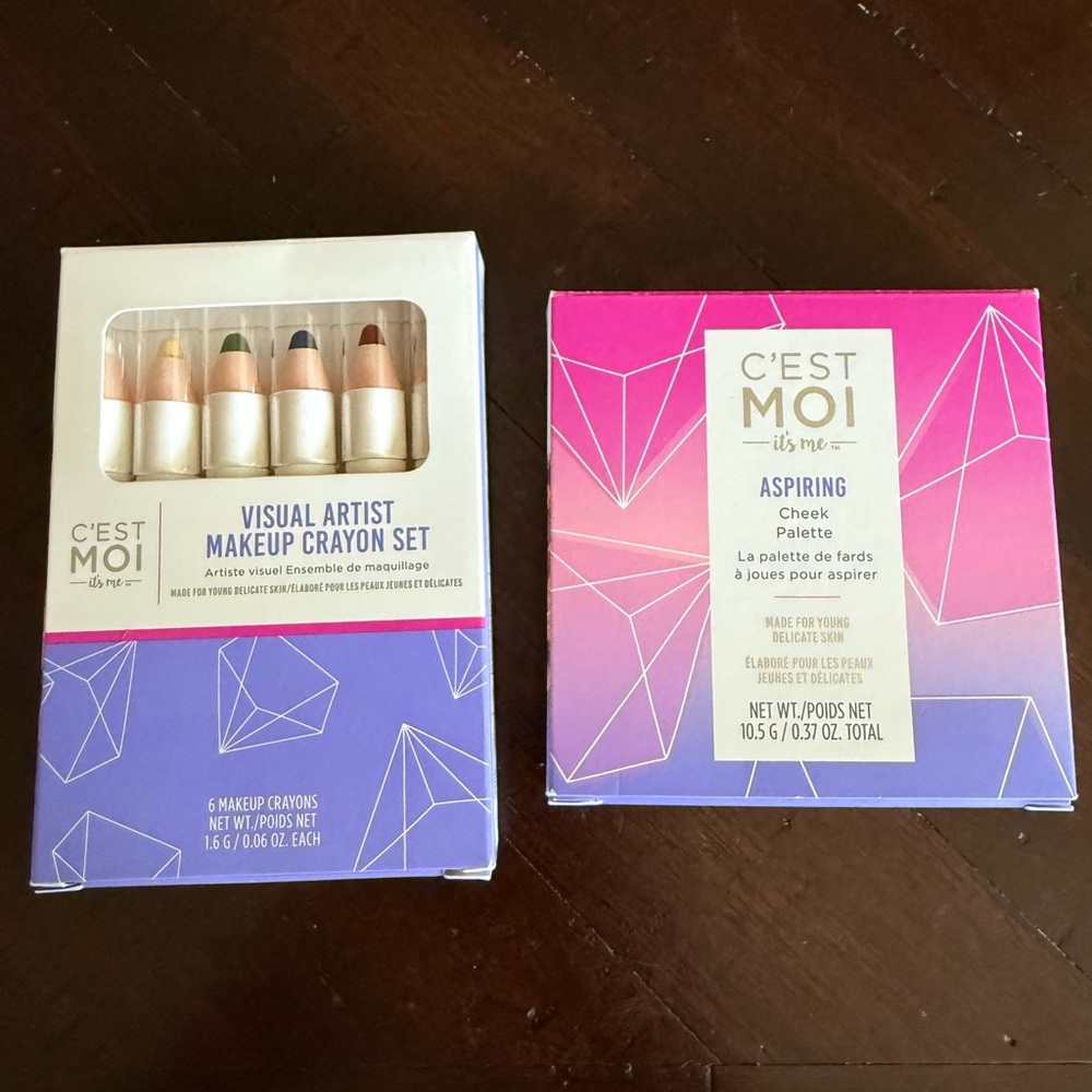 C’est Moi beauty set— makeup crayons and blush